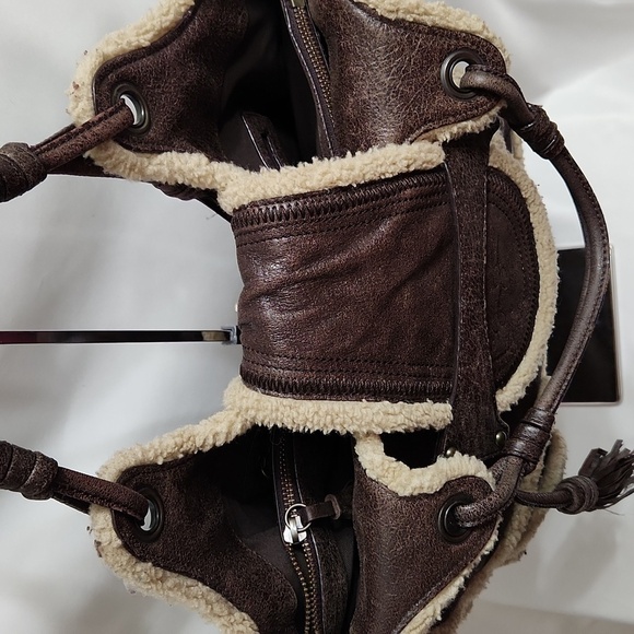 Jessica Simpson Brown and Cream Faux Leather and Sherpa Shoulder bag - Picture 6 of 16